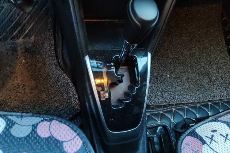 Used Toyota YARiS L Zhi Xuan 2020 X-Trail X 1.5L CVT Luxury Edition Gear Lever
