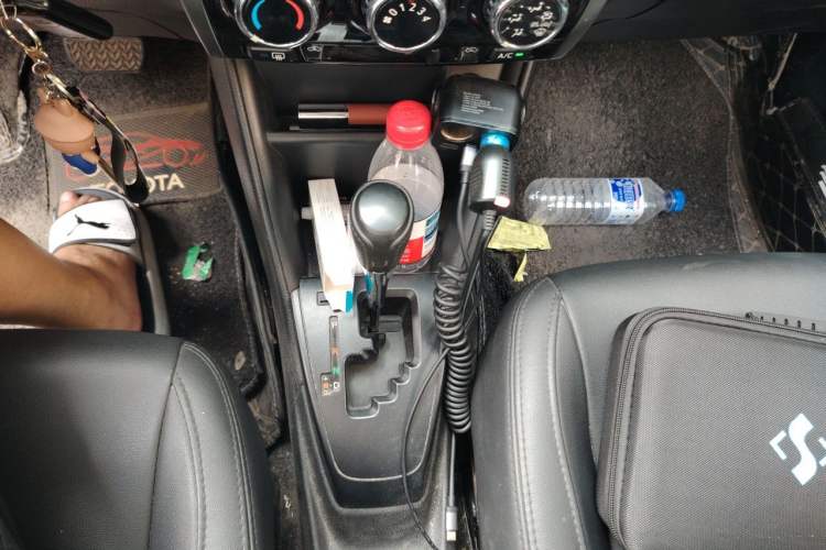 Used Toyota YARiS L Zhi Xuan 2020 X-Trail X 1.5L CVT Leading Edition Gear Lever
