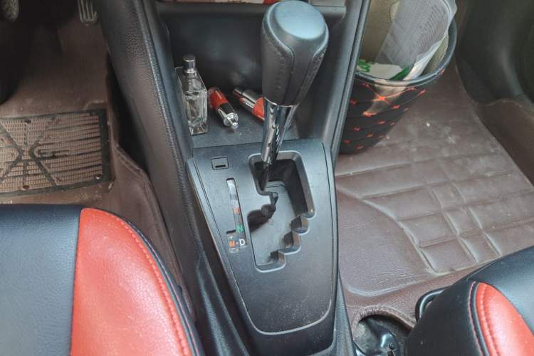 Used Toyota YARiS L Zhi Xuan 2020 X-Trail X 1.5L CVT Leading Edition Gear Lever