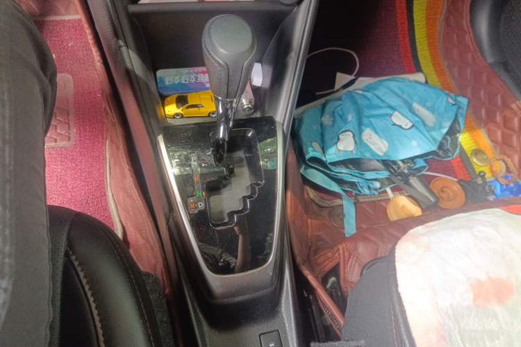 Used Toyota YARiS L Zhi Xuan 2020 X-Trail X 1.5L CVT Luxury Edition Gear Lever