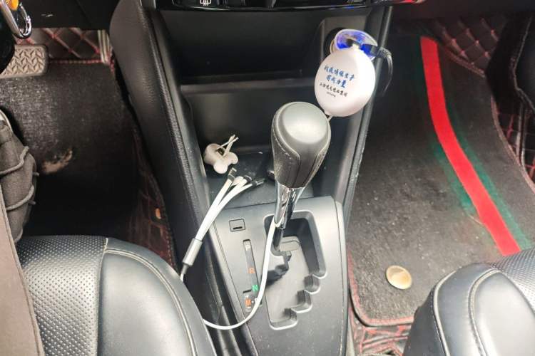 Used Toyota YARiS L Zhi Xuan 2020 1.5L CVT Leading Edition Gear Lever