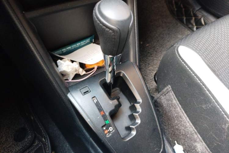 Used Toyota YARiS L Zhi Xuan 2020 X-Trail X 1.5L CVT Leading Edition Gear Lever