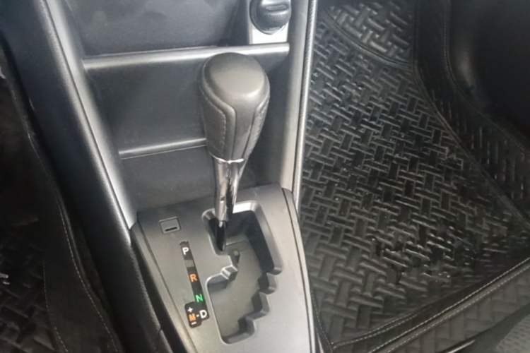 Used Toyota YARiS L Zhi Xuan 2020 1.5L CVT Leading Edition Gear Lever