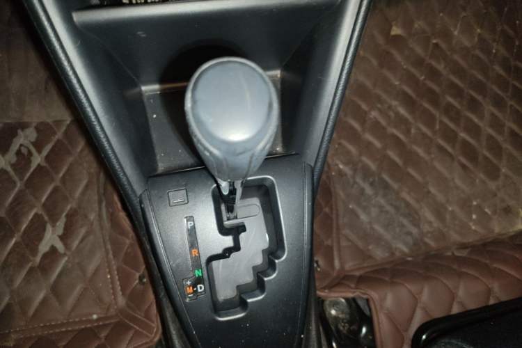 Used Toyota YARiS L Zhi Xuan 2020 X-Trail X 1.5L CVT Leading Edition Gear Lever