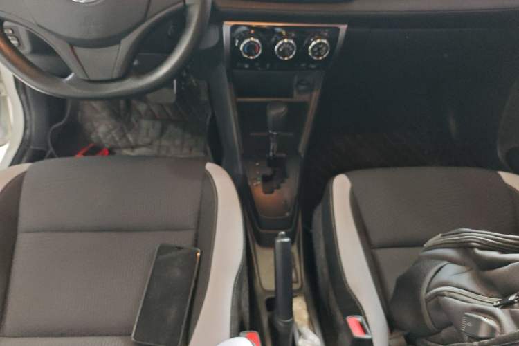 Used Toyota YARiS L Zhi Xuan 2020 X-Trail X 1.5L CVT Leading Edition Gear Lever
