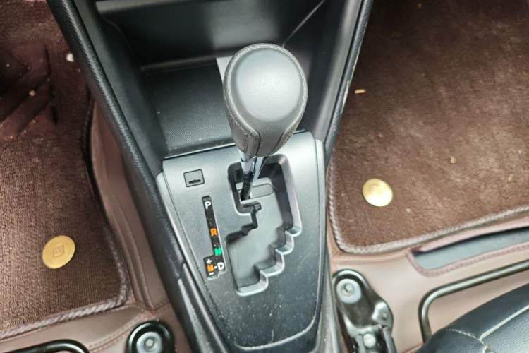 Used Toyota YARiS L Zhi Xuan 2020 1.5L CVT Leading Edition Gear Lever