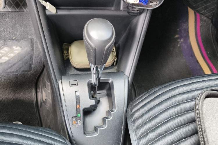 Used Toyota YARiS L Zhi Xuan 2020 X-Trail X 1.5L CVT Leading Edition Gear Lever