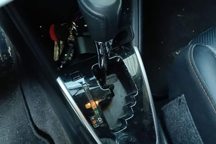 Used Toyota YARiS L Zhi Xuan 2020 X-Trail X 1.5L CVT Luxury Edition Gear Lever