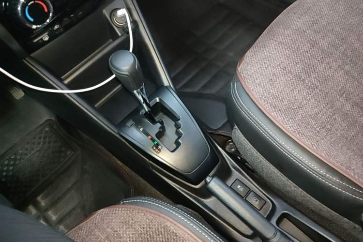 Used Toyota YARiS L Zhi Xuan 2020 X-Trail X 1.5L CVT Leading Edition Gear Lever