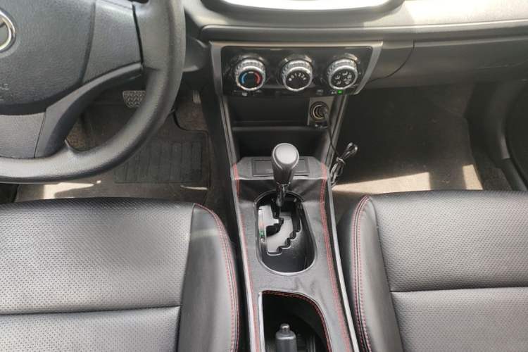 Used Toyota YARiS L Zhi Xuan 2020 1.5L CVT Leading Edition Gear Lever