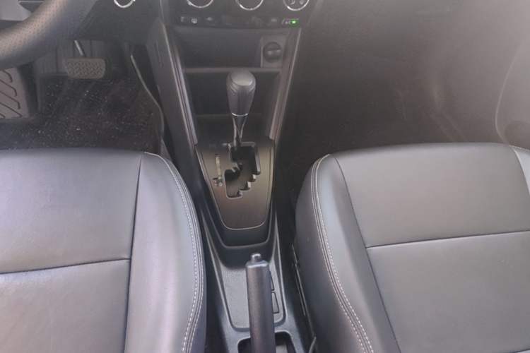 Used Toyota YARiS L Zhi Xuan 2020 X-Trail X 1.5L CVT Leading Edition Gear Lever