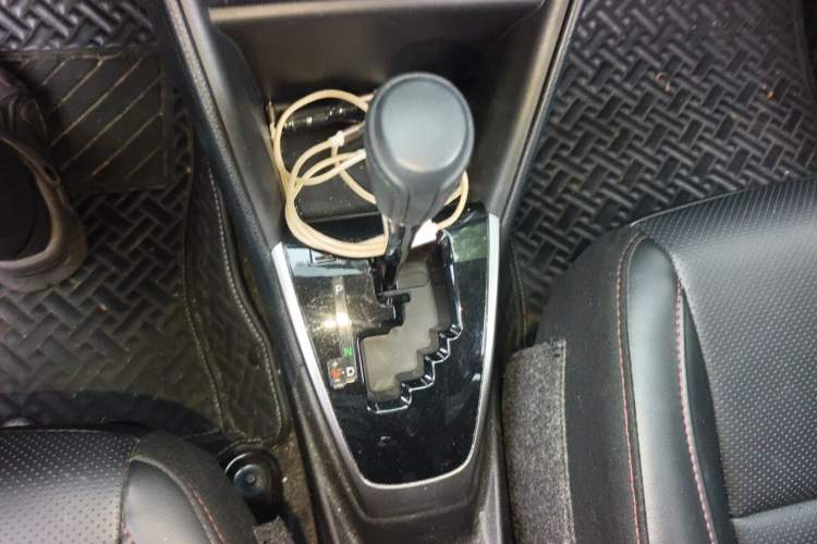 Used Toyota YARiS L Zhi Xuan 2020 X-Trail X 1.5L CVT Prestige Edition Gear Lever