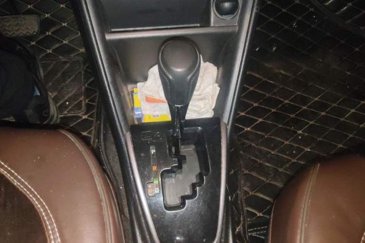 Used Toyota YARiS L Zhi Xuan 2020 X-Trail X 1.5L CVT Leading Edition Gear Lever