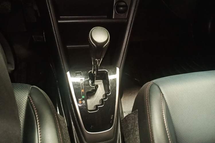 Used Toyota YARiS L Zhi Xuan 2020 X-Trail X 1.5L CVT Luxury Edition Gear Lever