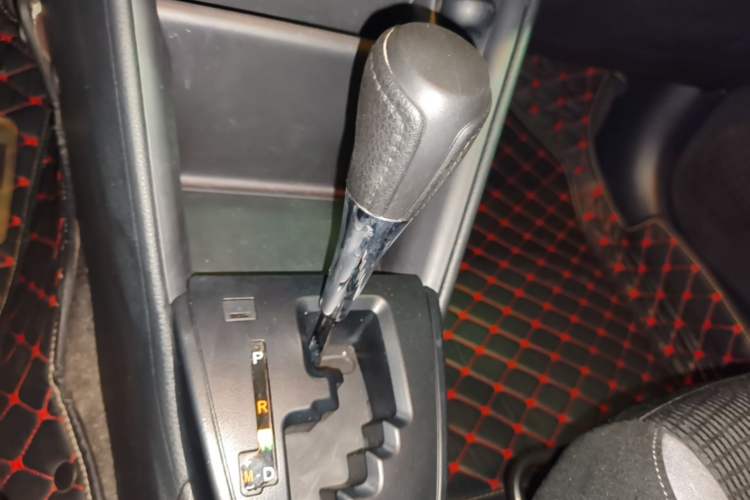 Used Toyota YARiS L Zhi Xuan 2020 1.5L CVT Leading Edition Gear Lever