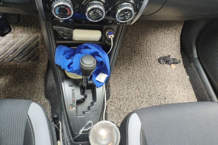 Used Toyota YARiS L Zhi Xuan 2020 1.5L CVT Leading Edition Gear Lever
