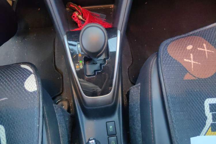 Used Toyota YARiS L Zhi Xuan 2020 X-Trail X 1.5L CVT Luxury Edition Gear Lever