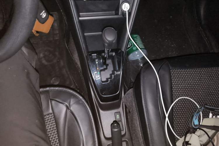 Used Toyota YARiS L Zhi Xuan 2020 X-Trail X 1.5L CVT Leading Edition Gear Lever