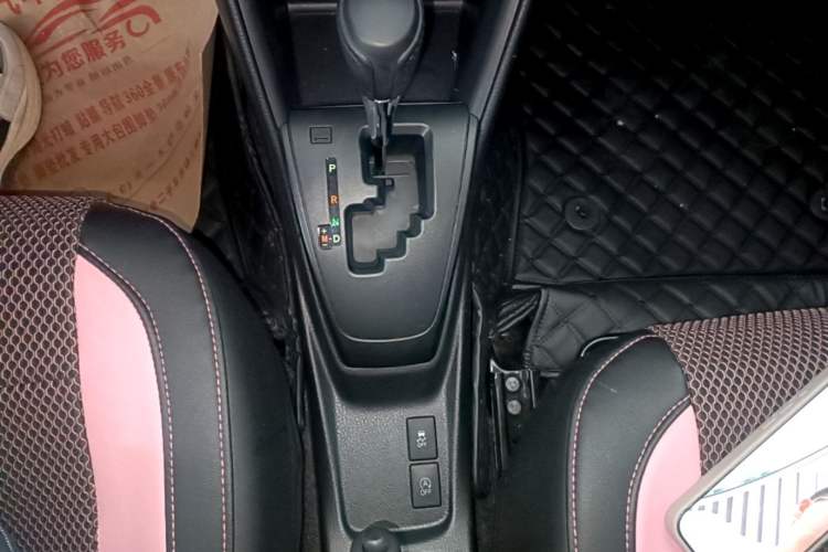 Used Toyota YARiS L Zhi Xuan 2020 X-Trail X 1.5L CVT Leading Edition Gear Lever