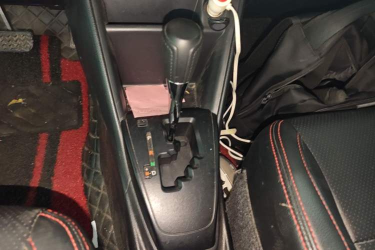 Used Toyota YARiS L Zhi Xuan 2020 X-Trail X 1.5L CVT Leading Edition Gear Lever
