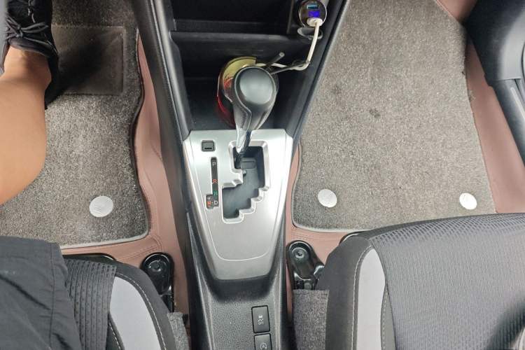 Used Toyota YARiS L Zhi Xuan 2020 X-Trail X 1.5L CVT Leading Edition Gear Lever