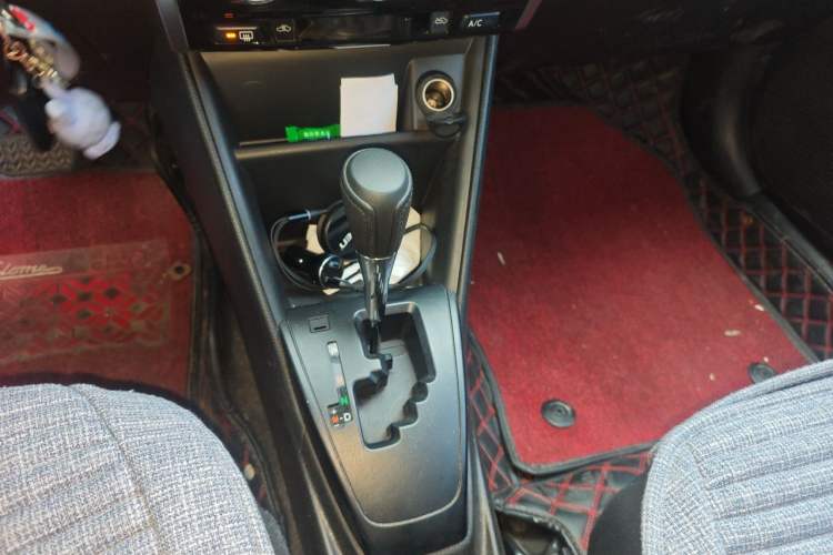 Used Toyota YARiS L Zhi Xuan 2020 X-Trail X 1.5L CVT Leading Edition Gear Lever
