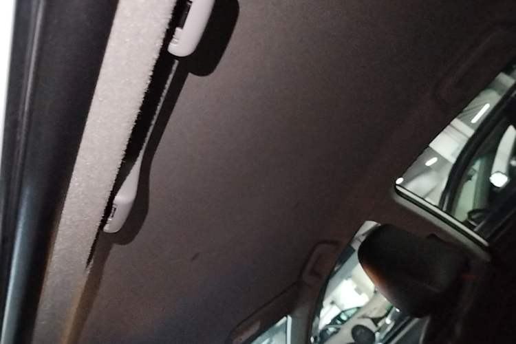 Used Toyota YARiS L Zhi Xuan 2020 X-Trail X 1.5L CVT Luxury Edition Headliner