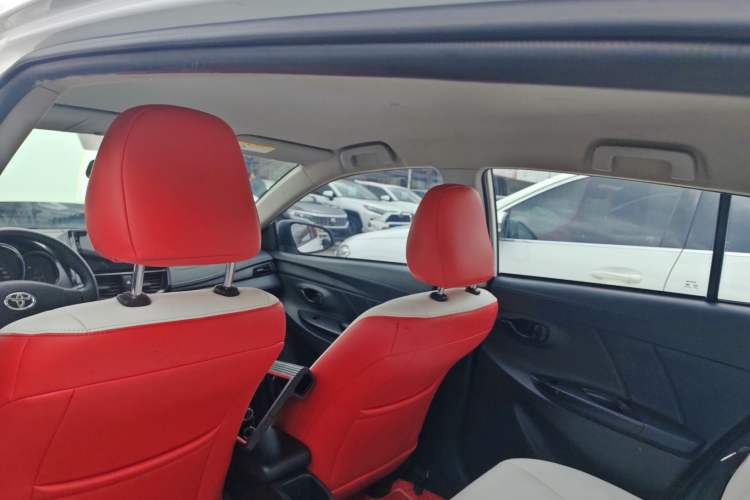 Used Toyota YARiS L Zhi Xuan 2020 1.5L CVT Leading Edition Headliner