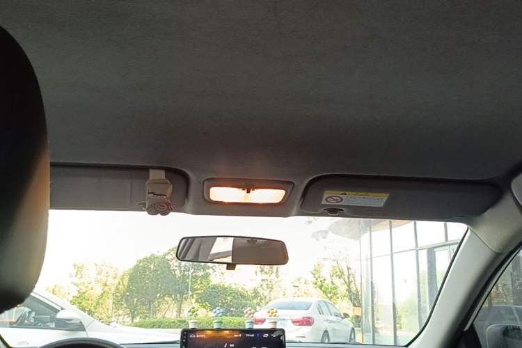 Used Toyota YARiS L Zhi Xuan 2020 X-Trail X 1.5L CVT Luxury Edition Headliner