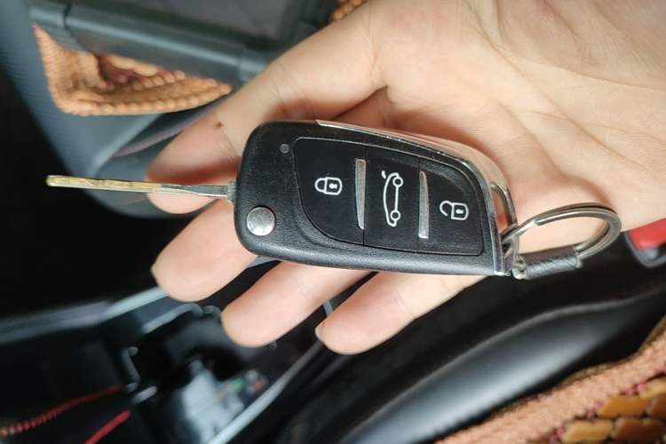 Used Toyota YARiS L Zhi Xuan 2020 X-Trail X 1.5L CVT Luxury Edition Interior 1