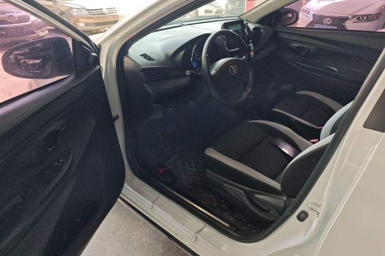 Used Toyota YARiS L Zhi Xuan 2020 X-Trail X 1.5L CVT Leading Edition Interior 3