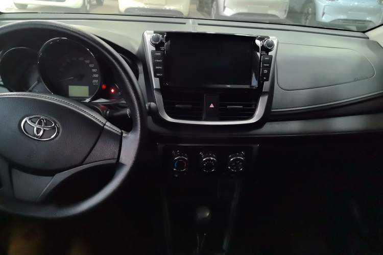 Used Toyota YARiS L Zhi Xuan 2020 1.5L CVT Leading Edition Interior 3