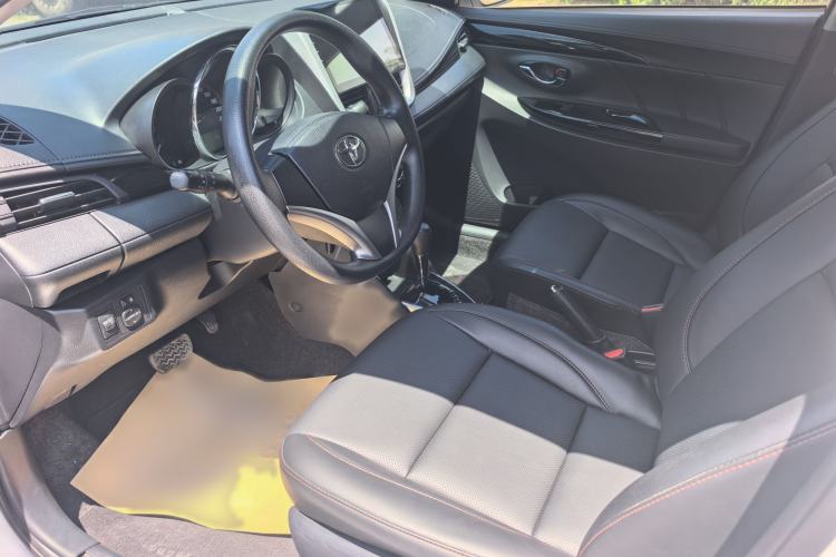 Used Toyota YARiS L Zhi Xuan 2020 1.5L CVT Luxury Edition Interior 4