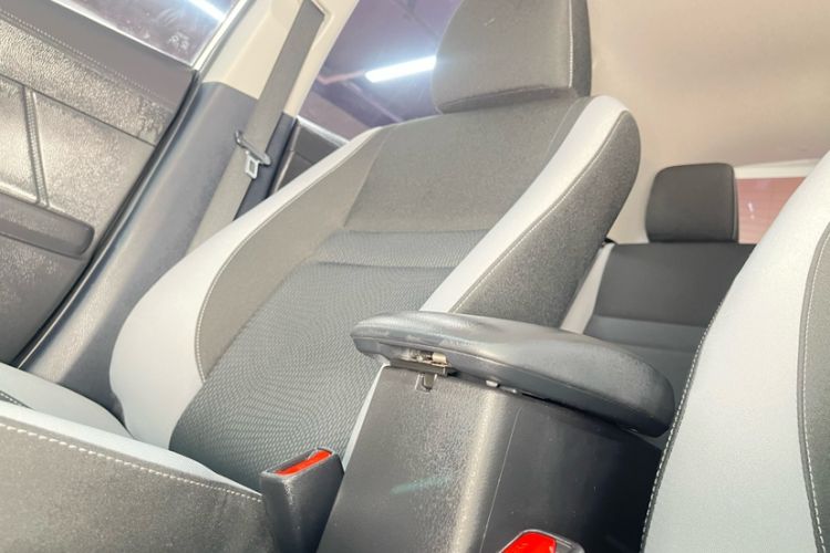 Used Toyota YARiS L Zhi Xuan 2020 1.5L CVT Leading Edition Interior 8