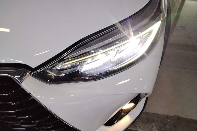 Used Toyota YARiS L Zhi Xuan 2020 X-Trail X 1.5L CVT Luxury Edition Left Front Headlight