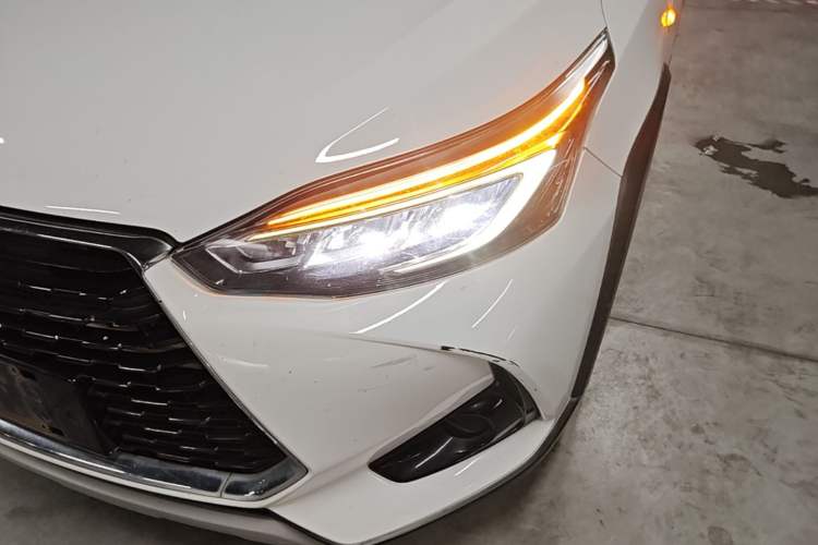 Used Toyota YARiS L Zhi Xuan 2020 X-Trail X 1.5L CVT Leading Edition Left Front Headlight