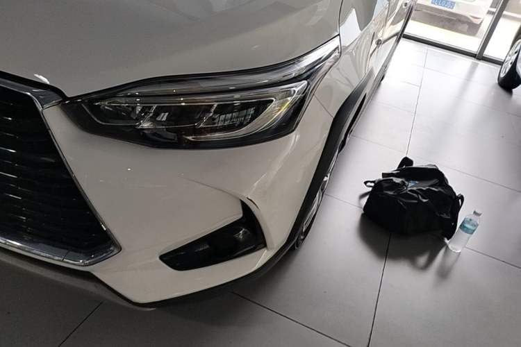Used Toyota YARiS L Zhi Xuan 2020 X-Trail X 1.5L CVT Leading Edition Left Front Headlight