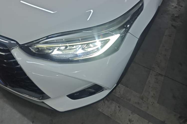 Used Toyota YARiS L Zhi Xuan 2020 X-Trail X 1.5L CVT Luxury Edition Left Front Headlight