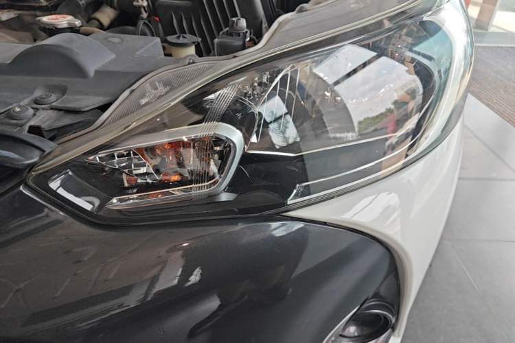 Used Toyota YARiS L Zhi Xuan 2020 1.5L CVT Leading Edition Left Front Headlight