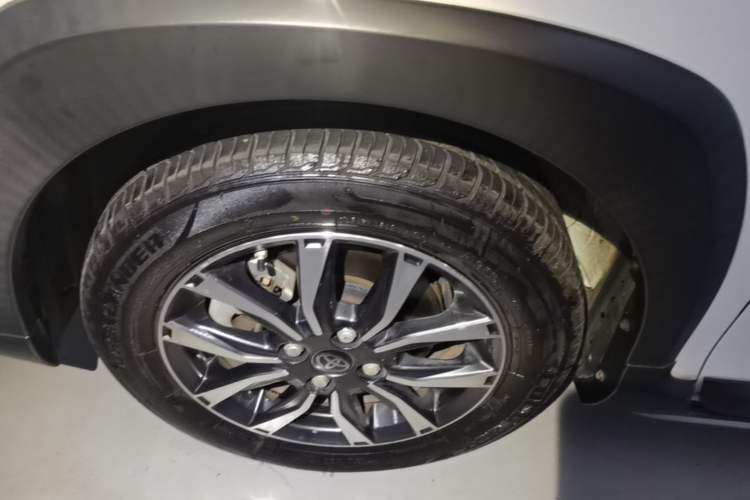 Used Toyota YARiS L Zhi Xuan 2020 X-Trail X 1.5L CVT Luxury Edition Left Front Wheel Hub