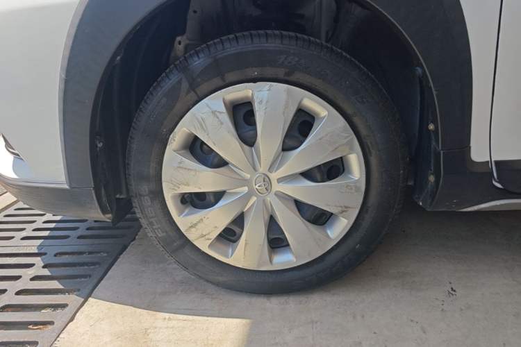 Used Toyota YARiS L Zhi Xuan 2020 X-Trail X 1.5L CVT Leading Edition Left Front Wheel Hub