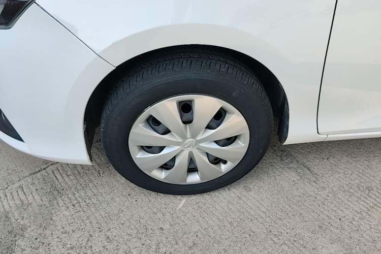 Used Toyota YARiS L Zhi Xuan 2020 1.5L CVT Leading Edition Left Front Wheel Hub