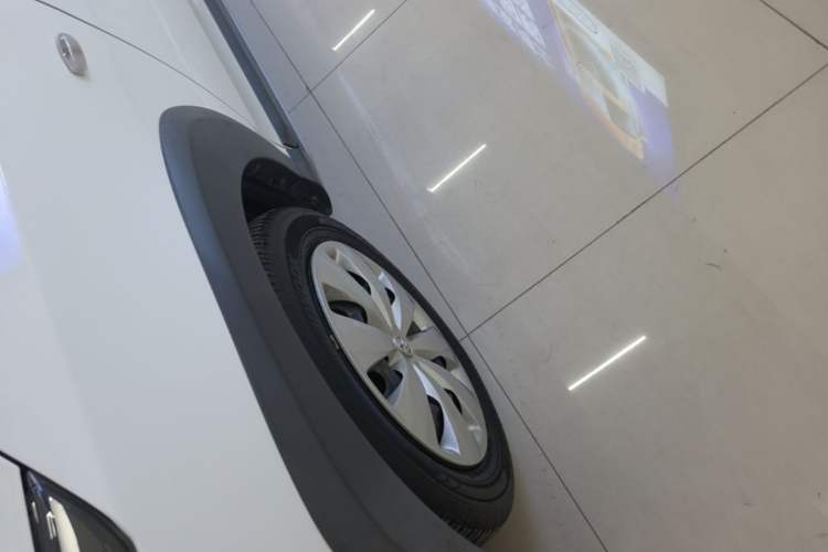 Used Toyota YARiS L Zhi Xuan 2020 X-Trail X 1.5L CVT Leading Edition Left Front Wheel Hub