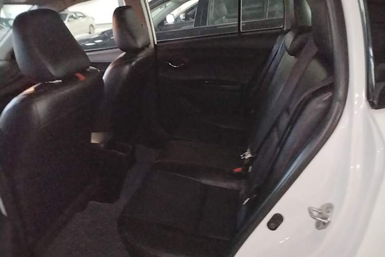 Used Toyota YARiS L Zhi Xuan 2020 X-Trail X 1.5L CVT Luxury Edition Left Rear Seat