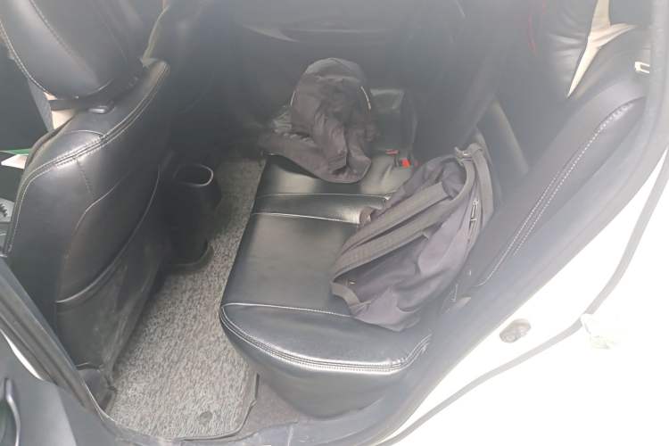 Used Toyota YARiS L Zhi Xuan 2020 X-Trail X 1.5L CVT Luxury Edition Left Rear Seat