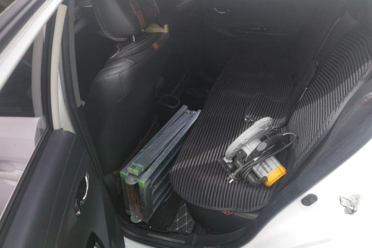 Used Toyota YARiS L Zhi Xuan 2020 X-Trail X 1.5L CVT Luxury Edition Left Rear Seat