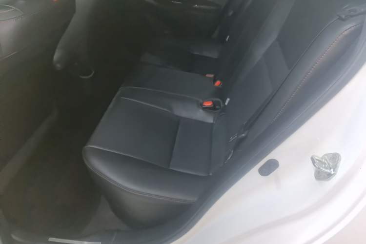 Used Toyota YARiS L Zhi Xuan 2020 X-Trail X 1.5L CVT Luxury Edition Left Rear Seat
