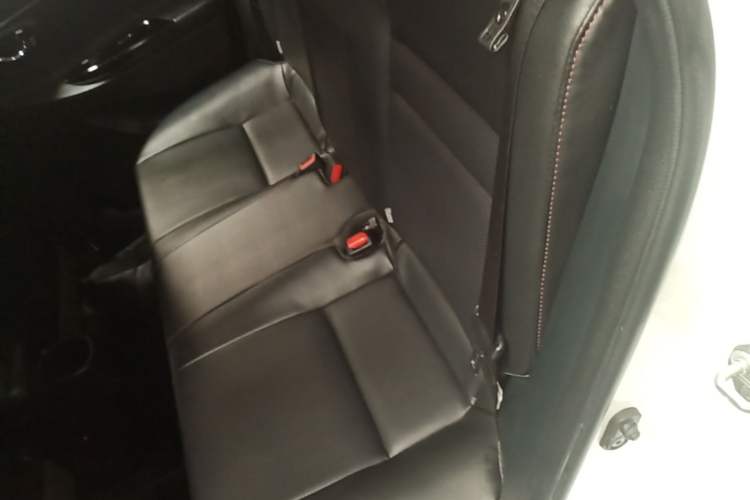 Used Toyota YARiS L Zhi Xuan 2020 X-Trail X 1.5L CVT Luxury Edition Left Rear Seat