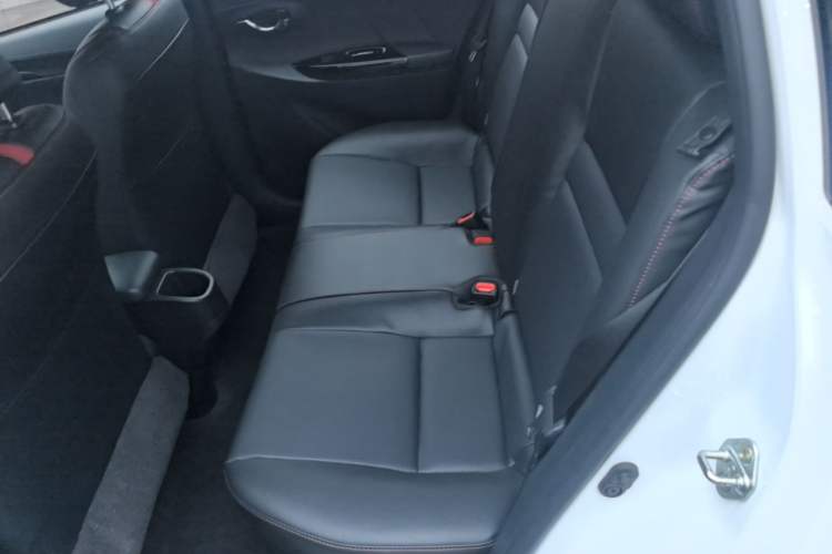Used Toyota YARiS L Zhi Xuan 2020 X-Trail X 1.5L CVT Luxury Edition Left Rear Seat