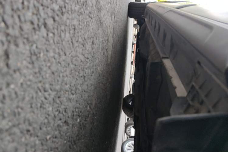Used Toyota YARiS L Zhi Xuan 2020 X-Trail X 1.5L CVT Leading Edition Left Side Sill